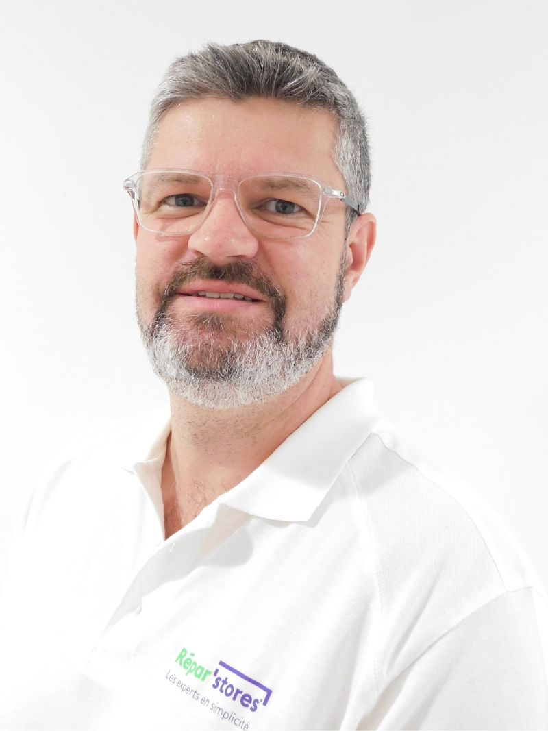 photo identite Yannick LECOMTE photo identite Yannick LECOMTE